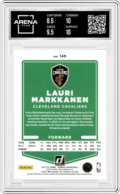 Lauri Markkanen from the 2021-22 Panini Donruss set graded by Arena Club and given an overall grade of 9.