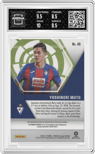Yoshinori Muto from the 2020-21 Panini Mosaic La Liga set graded by Arena Club and given an overall grade of 9.