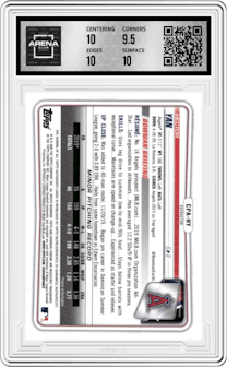 Hector Yan from the 2020 Bowman Chrome set featuring a Refractor parallel graded by Arena Club and given an overall grade of 10.
