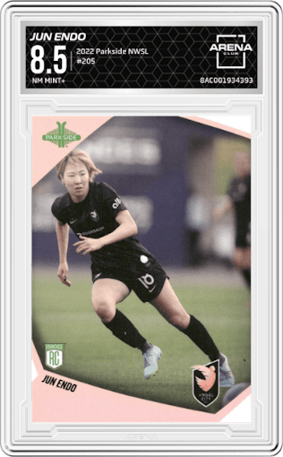 Jun Endo from the 2022 Parkside NWSL set graded by Arena Club and given an overall grade of 8.5.