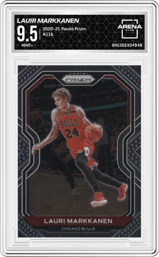 Lauri Markkanen from the 2020-21 Panini Prizm set graded by Arena Club and given an overall grade of 9.5.