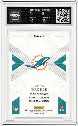 Jaylen Waddle from the 2021 Panini Chronicles set graded by Arena Club and given an overall grade of 9.5.