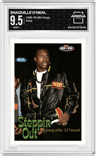 Shaquille O'Neal from the 1998-99 NBA Hoops set graded by Arena Club and given an overall grade of 9.5.