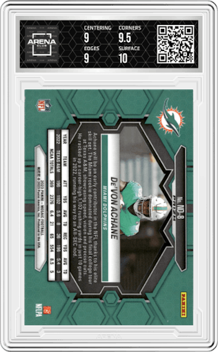 De'Von Achane from the 2023 Panini Mosaic set featuring a Genesis parallel graded by Arena Club and given an overall grade of 9.5.