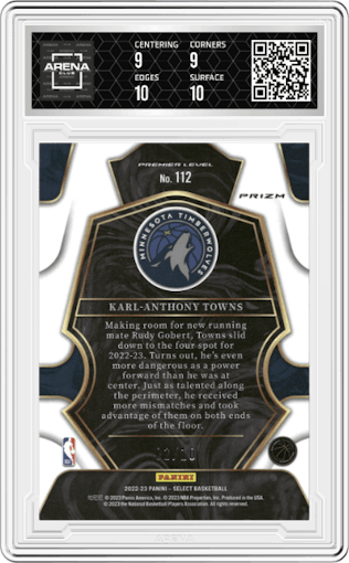  Karl-Anthony Towns from the 2022-23 Panini Select set featuring a Gold Wave parallel graded by Arena Club and given an overall grade of 9.5.