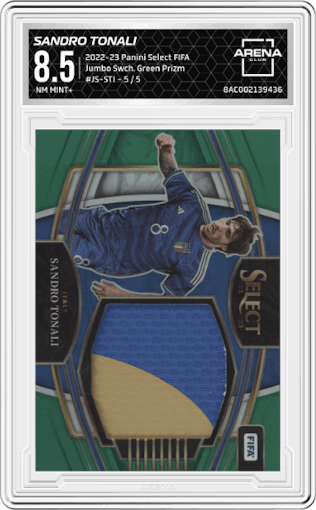 Sandro Tonali from the 2022-23 Panini Select FIFA set featuring a Green Prizm parallel graded by Arena Club and given an overall grade of 8.5.