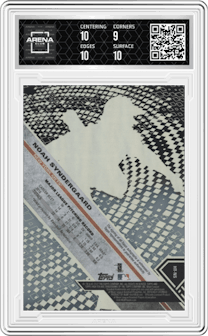 Noah Syndergaard from the 2017 Topps High Tek set featuring a Green Rainbow parallel graded by Arena Club and given an overall grade of 9.5.
