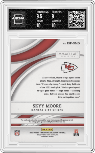 Skyy Moore from the 2022 Panini Immaculate Collection set featuring a Emerald parallel graded by Arena Club and given an overall grade of 9.5.