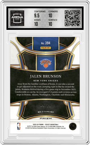 Jalen Brunson from the 2023-24 Panini Select  set featuring a Gold Cracked Ice parallel graded by Arena Club and given an overall grade of 10.