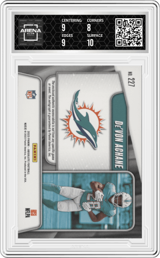 De’Von Achane from the 2023 Panini Absolute set graded by Arena Club and given an overall grade of 8.5.