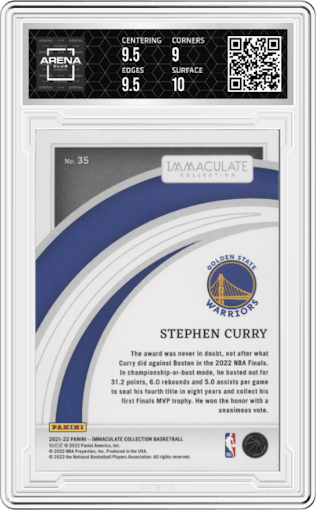 Stephen Curry from the 2021-22 Panini Immaculate Collection set featuring a Blue parallel graded by Arena Club and given an overall grade of 9.5.