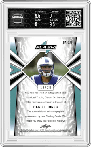 Daniel Jones from the 2019 Leaf Flash set featuring a Green parallel graded by Arena Club and given an overall grade of 9.5.