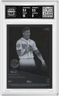 Juan Soto from the 2020 Topps Clearly Authentic set graded by Arena Club and given an overall grade of 8.5.
