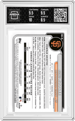 Jung Hoo Lee from the 2024 Bowman Chrome set featuring a Green Refractor parallel graded by Arena Club and given an overall grade of 9.