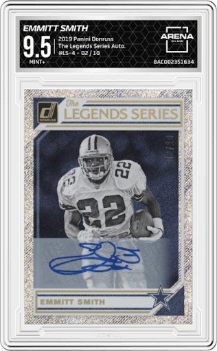 Emmitt Smith from the 2019 Panini Donruss set graded by Arena Club and given an overall grade of 9.5.
