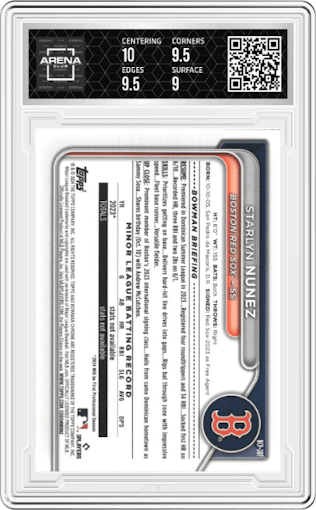 Starlyn Nunez from the 2024 Bowman Chrome set featuring a Reptilian Green Refractor parallel graded by Arena Club and given an overall grade of 9.5.