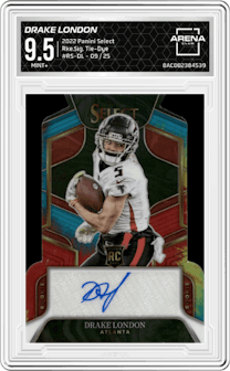 Drake London from the 2022 Panini Select set featuring a Tie-Dye parallel graded by Arena Club and given an overall grade of 9.5.