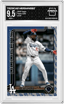 Teoscar Hernandez from the 2025 Topps set featuring a Team Color parallel graded by Arena Club and given an overall grade of 9.5.