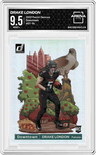 Drake London from the 2022 Panini Donruss set graded by Arena Club and given an overall grade of 9.5.