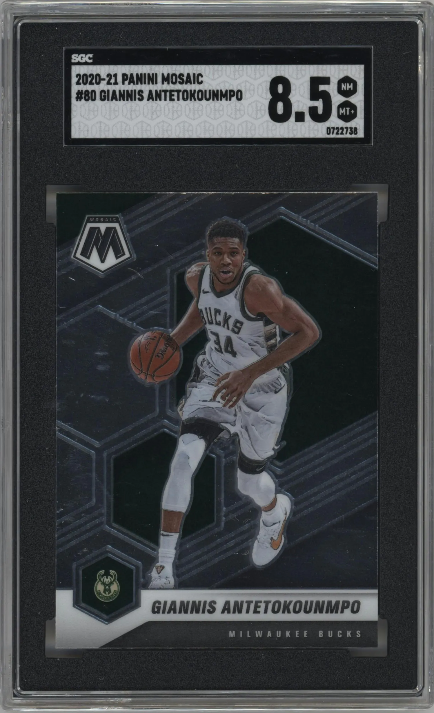2020 Panini Mosaic Giannis Antetokounmpo #80 SGC 8.5