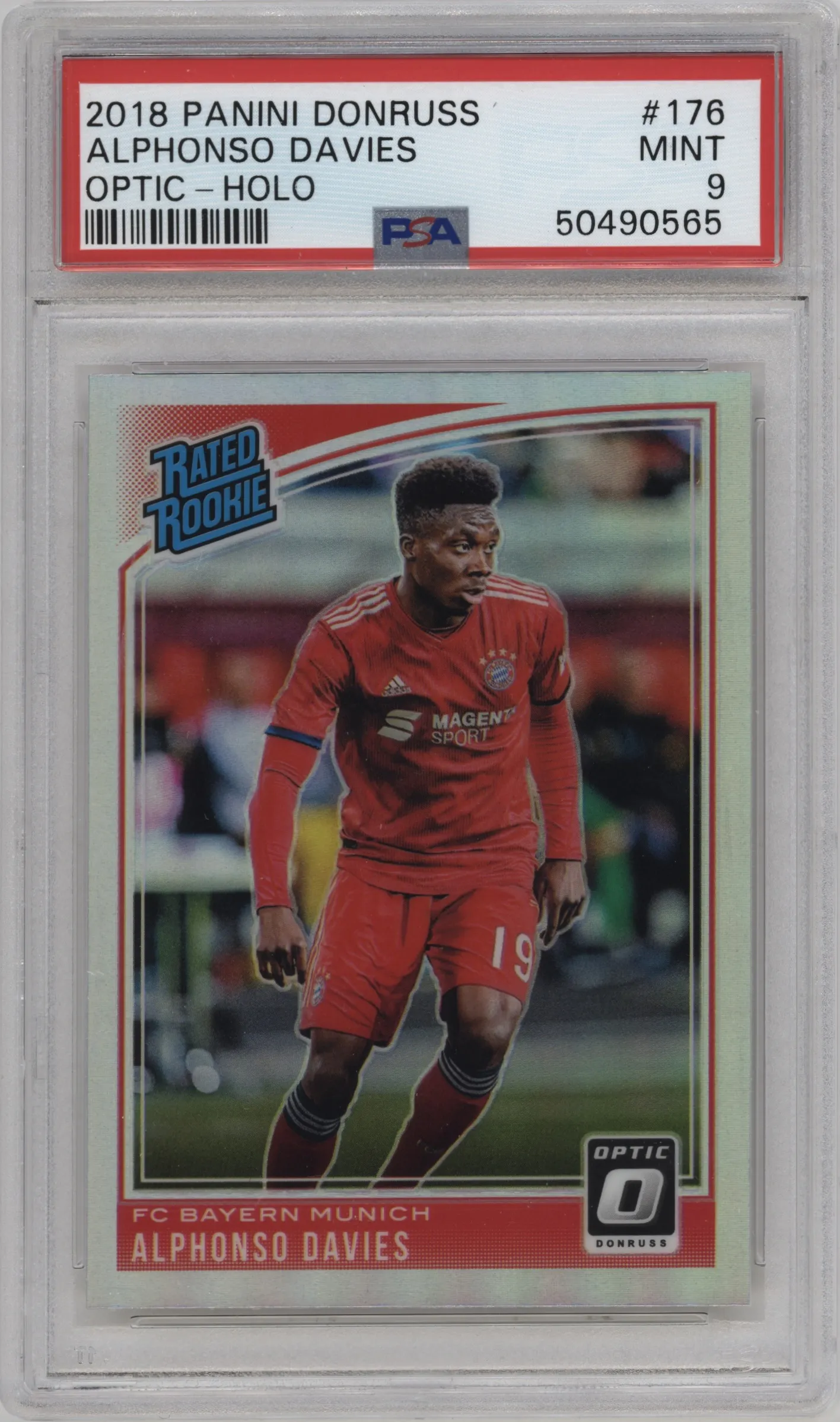 2018 Panini Donruss Optic Rtd.Rke. Alphonso Davies Holo PSA 9