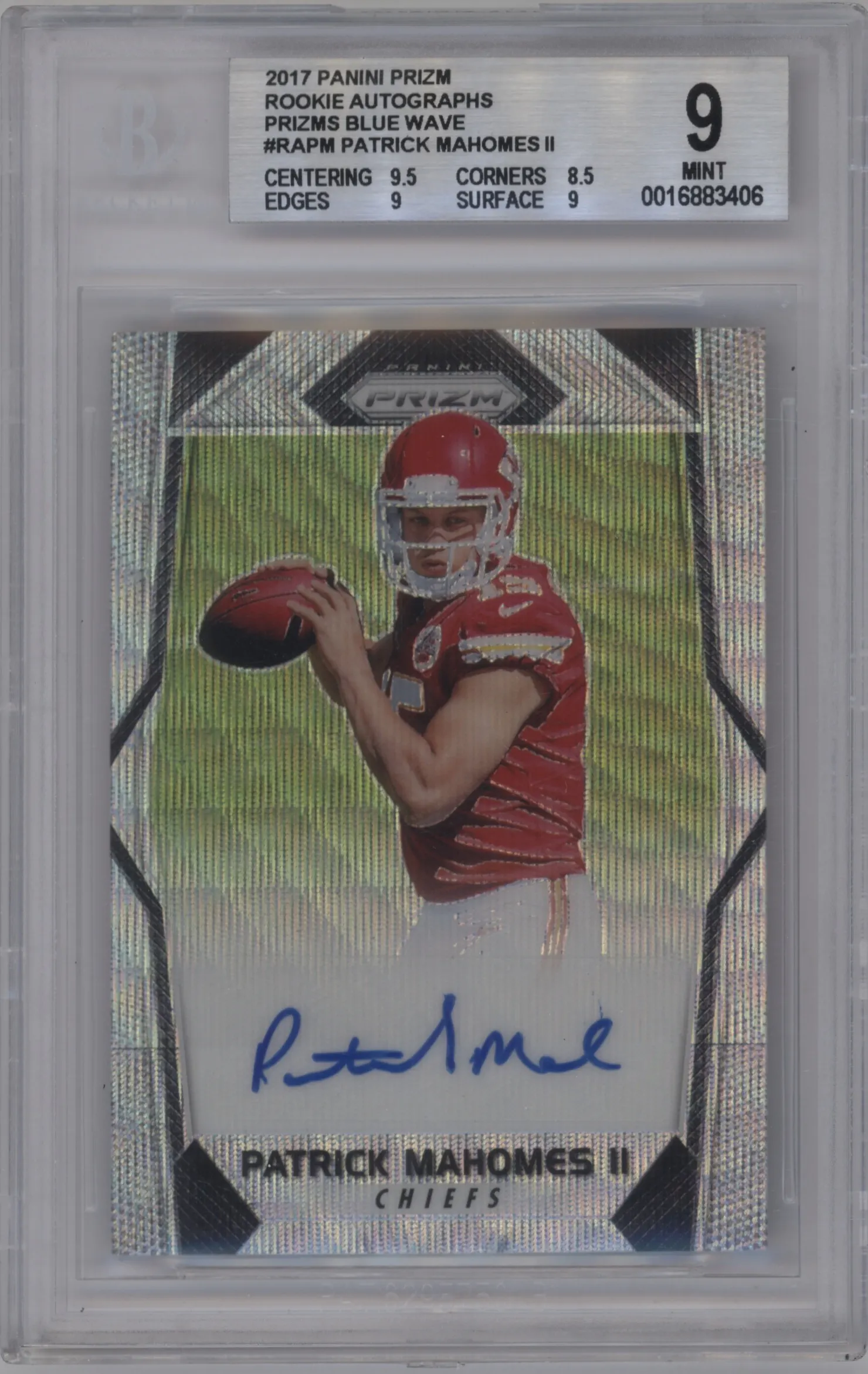 2017 Panini Prizm Rke.Auto Patrick Mahomes II Blue Wave #RA-PM BGS 9