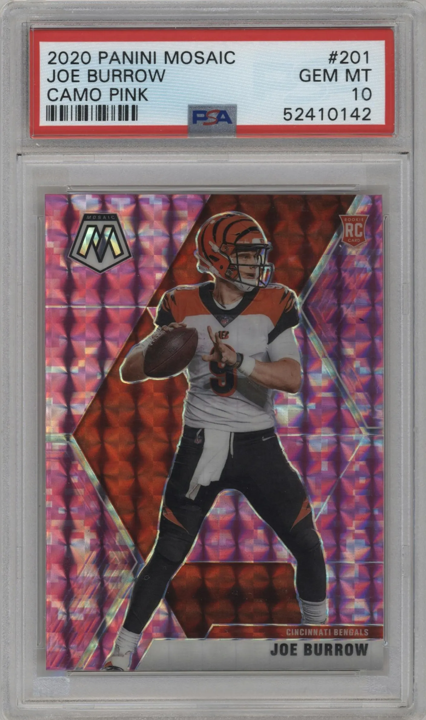 2020 Panini Mosaic Joe Burrow Pink Camo #201 PSA 10