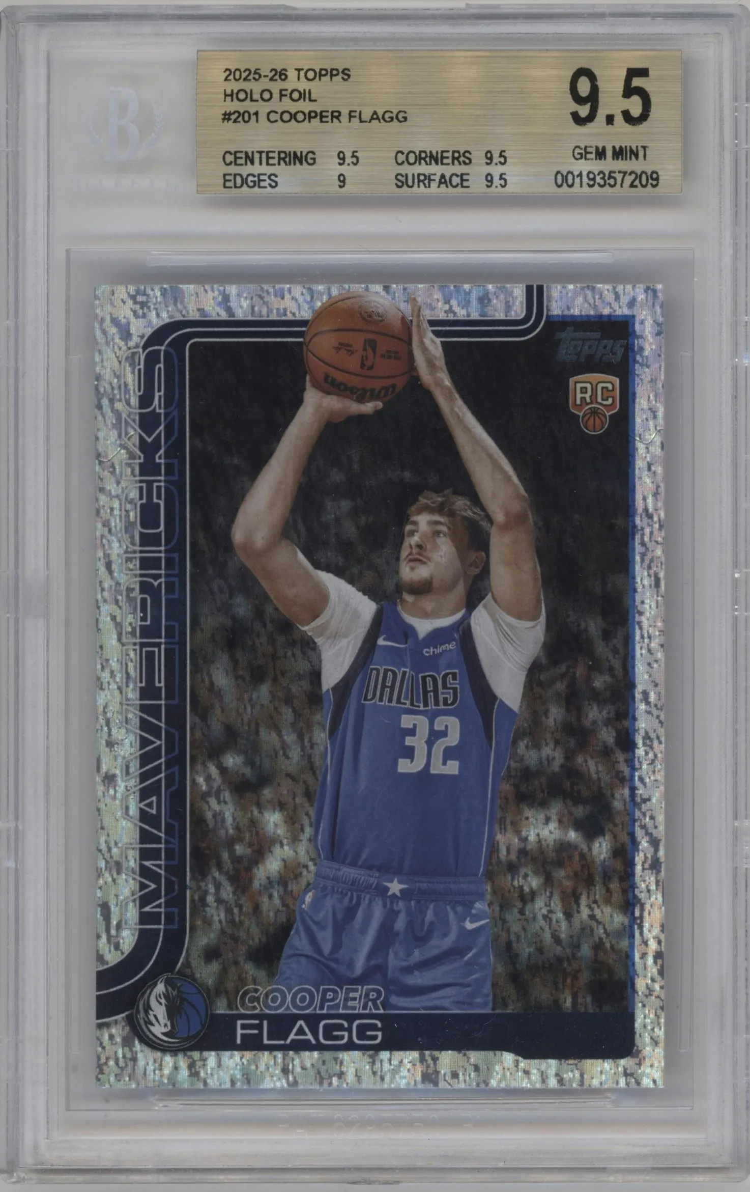 2025 Topps Cooper Flagg Holo Foil #201 BGS 9.5