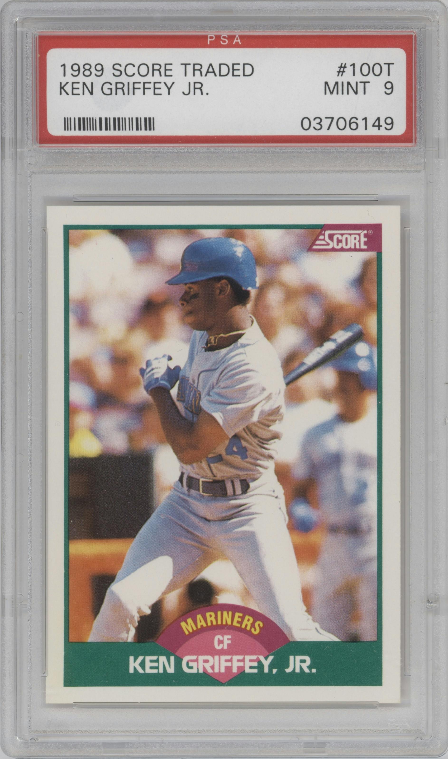 Willie Randolph from the 1989 Topps Traded set graded by PSA and given an overall grade of 9.