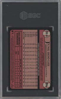 Jung Hoo Lee from the 2024 Topps Series 2 Silver Pack set graded by SGC and given an overall grade of 10.