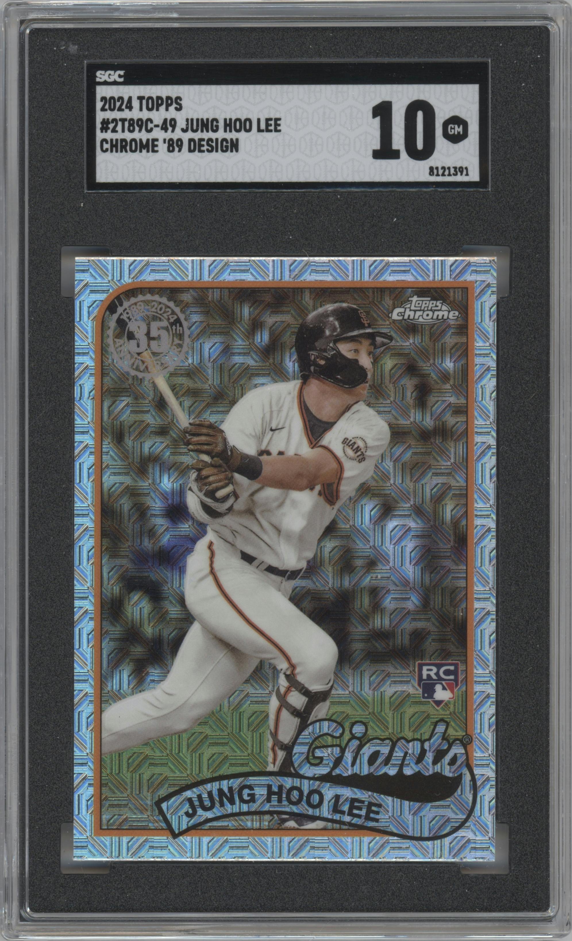 Jung Hoo Lee from the 2024 Topps Series 2 Silver Pack set graded by SGC and given an overall grade of 10.