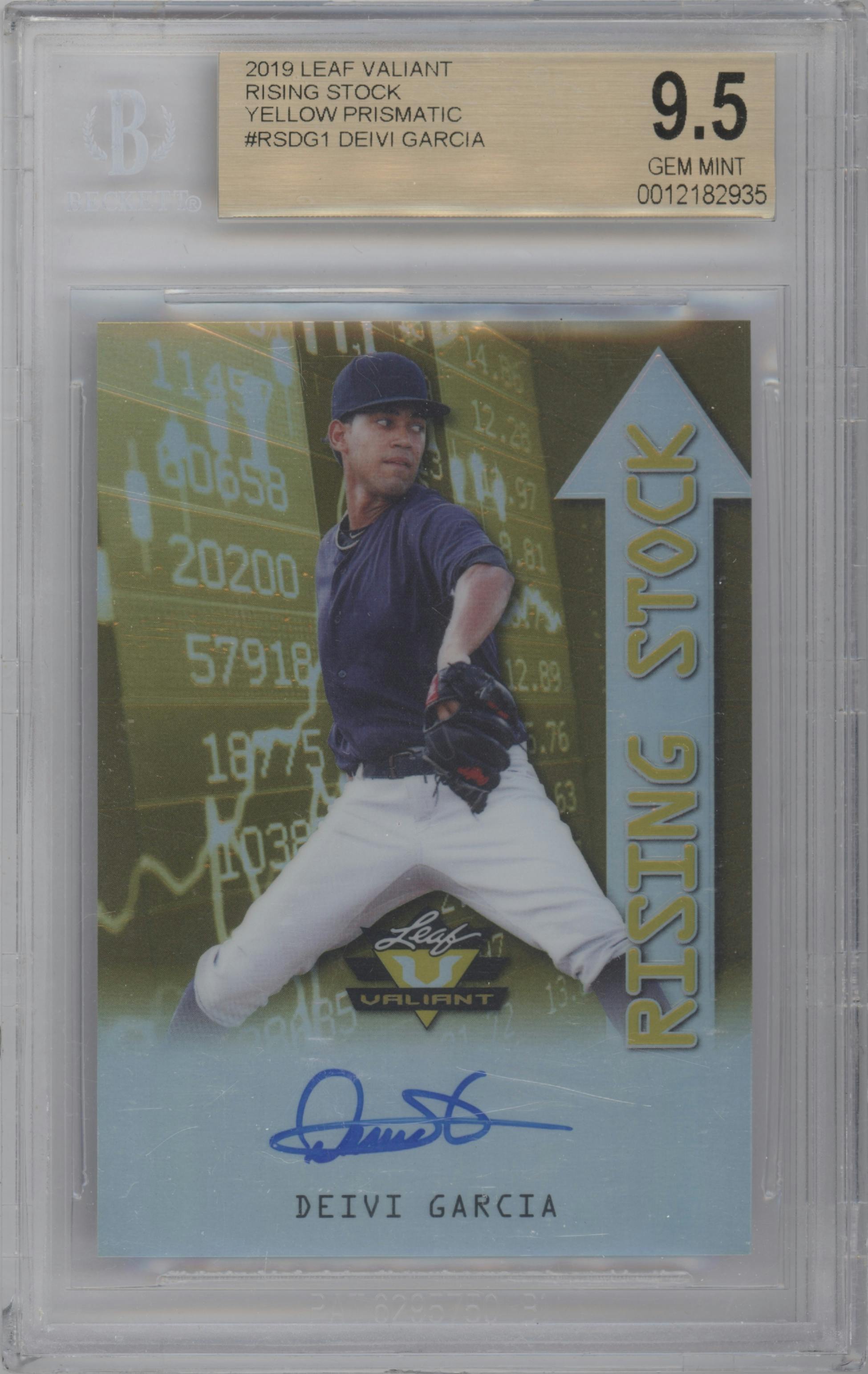 Deivi Garcia from the 2019 Leaf Valiant set featuring a Yellow parallel graded by Beckett and given an overall grade of 9.5.