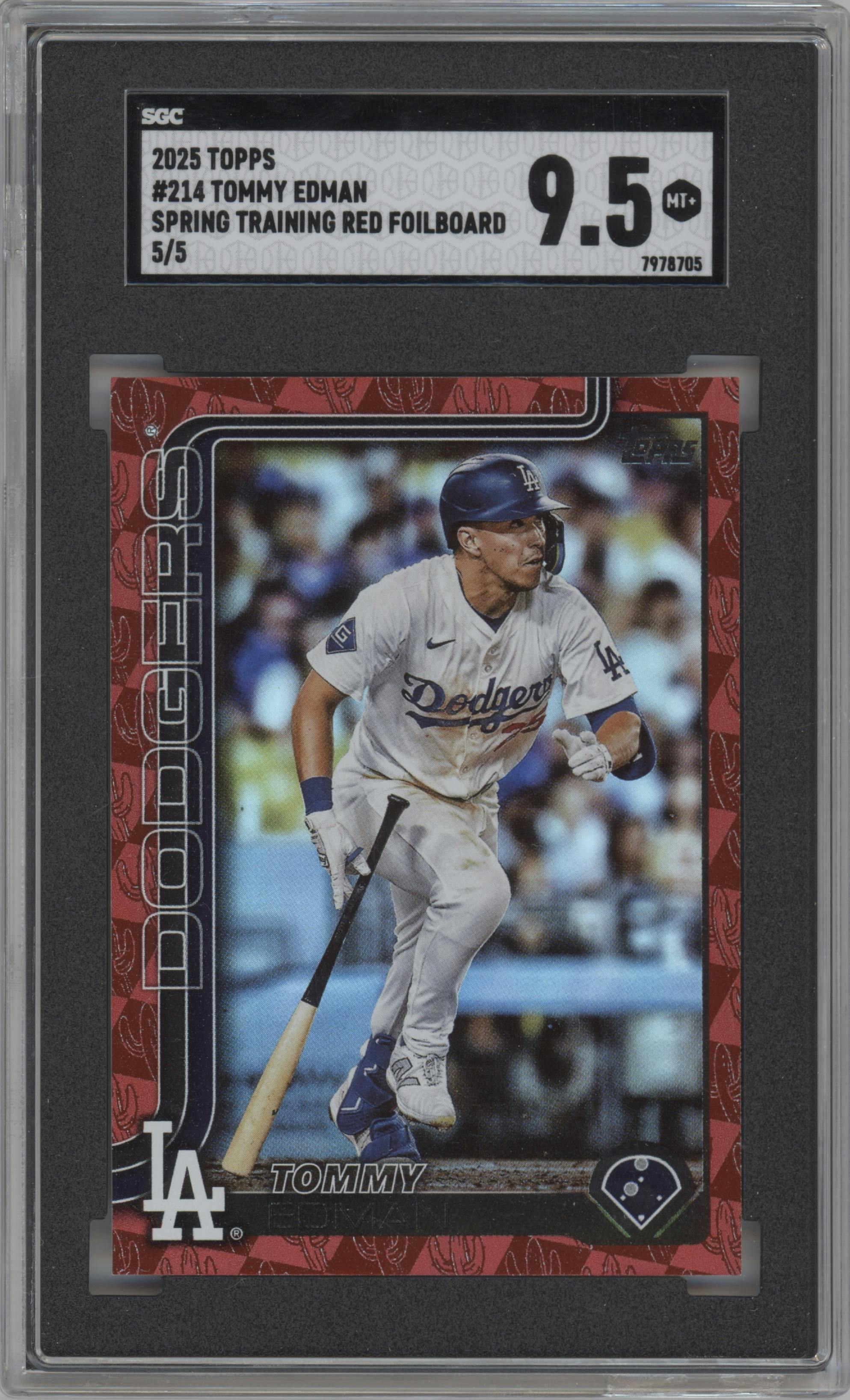 Tommy Edman from the 2025 Topps set featuring a Spring Training Red Foilboard parallel graded by SGC and given an overall grade of 9.5.