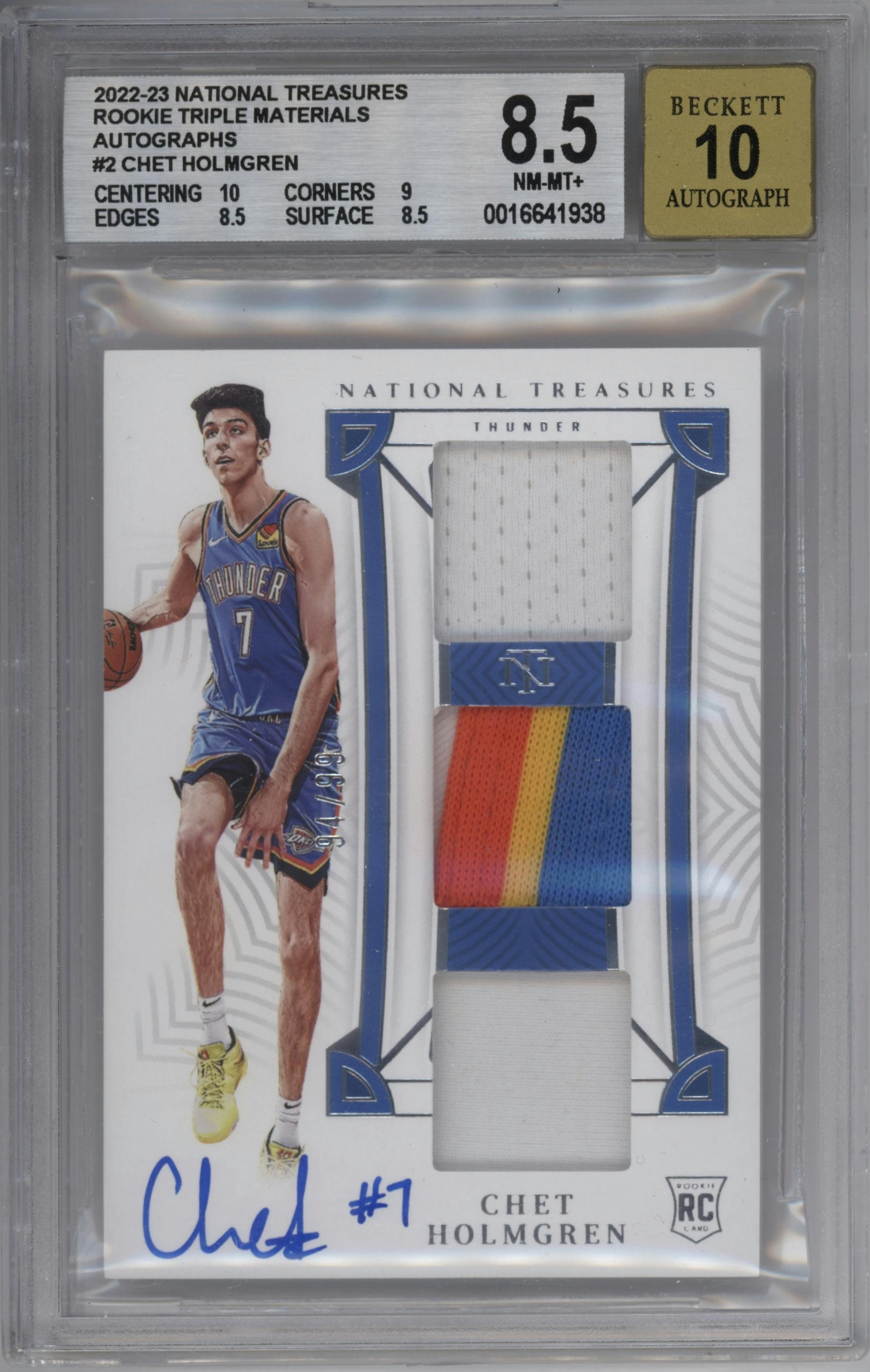 Chet Holmgren from the 2022-23 Panini National Treasures set graded by Beckett and given an overall grade of 8.5.