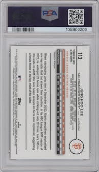 Jung Hoo Lee from the 2024 Topps Gilded Collection set featuring a Gold Wave Refractor parallel graded by PSA and given an overall grade of 10.