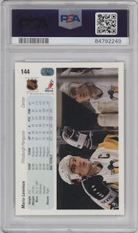 Mario Lemieux from the 1990-91 Upper Deck set graded by PSA and given an overall grade of 9.
