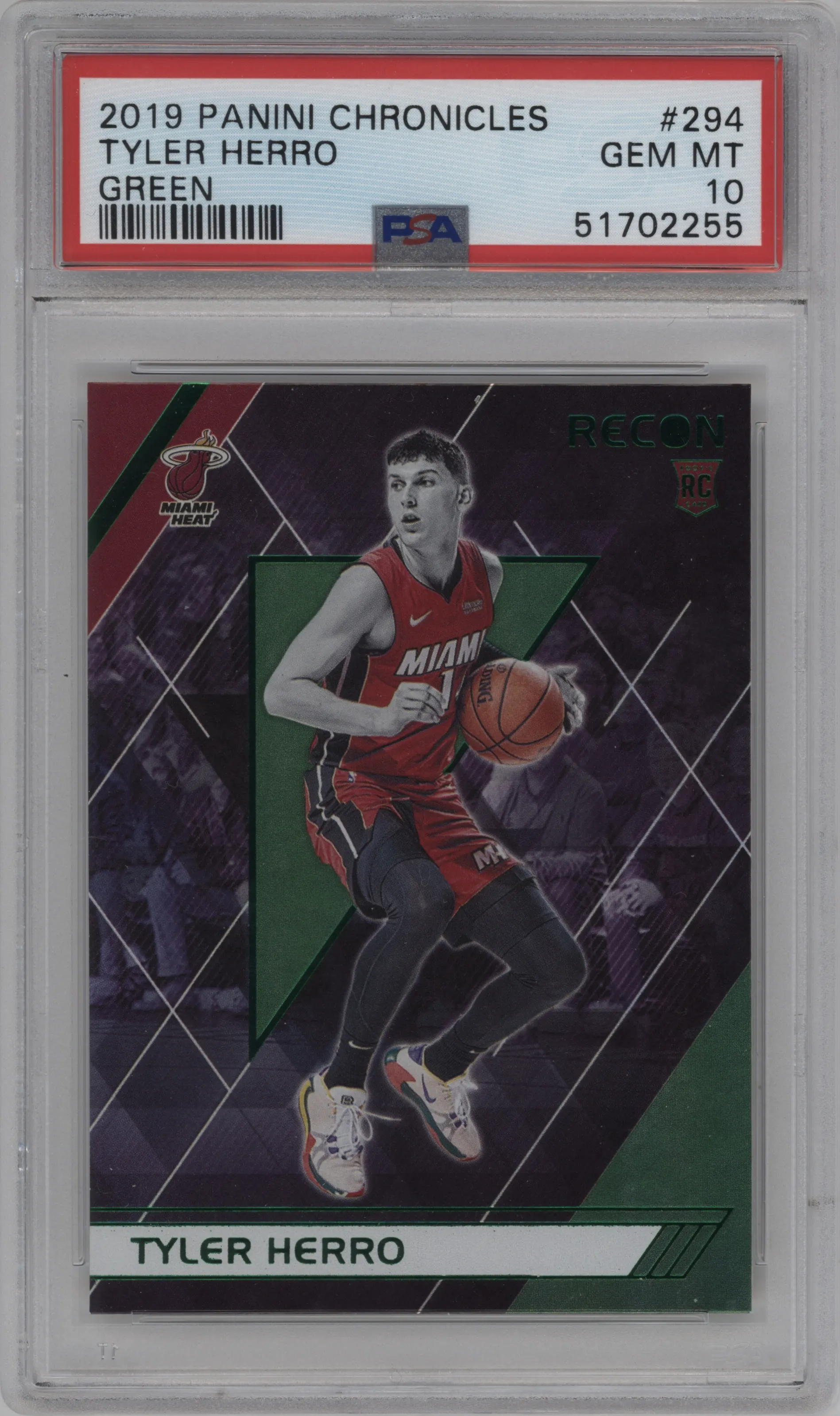 2019 Panini Chronicles Recon Tyler Herro Green PSA 10