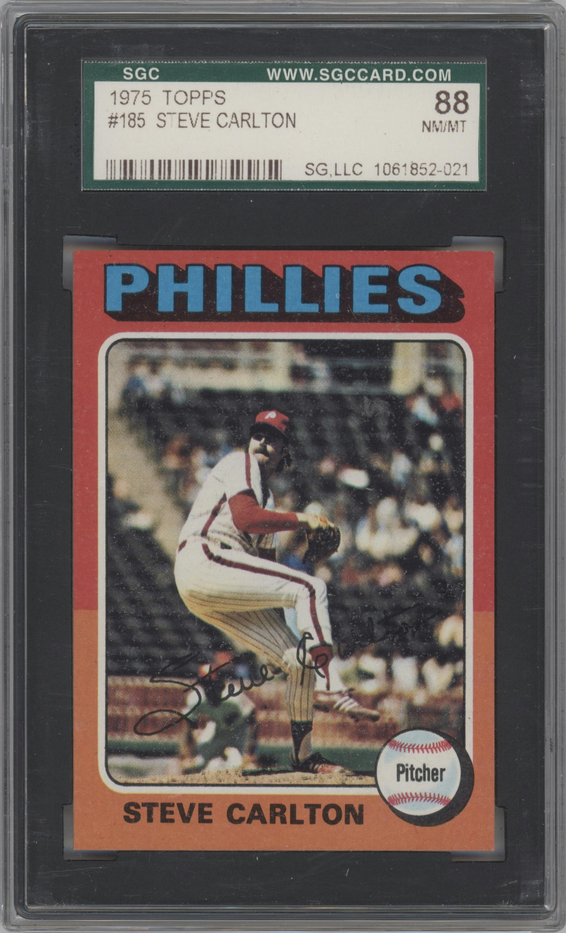 Steve Carlton from the 1975 Topps set graded by SGC and given an overall grade of 8.