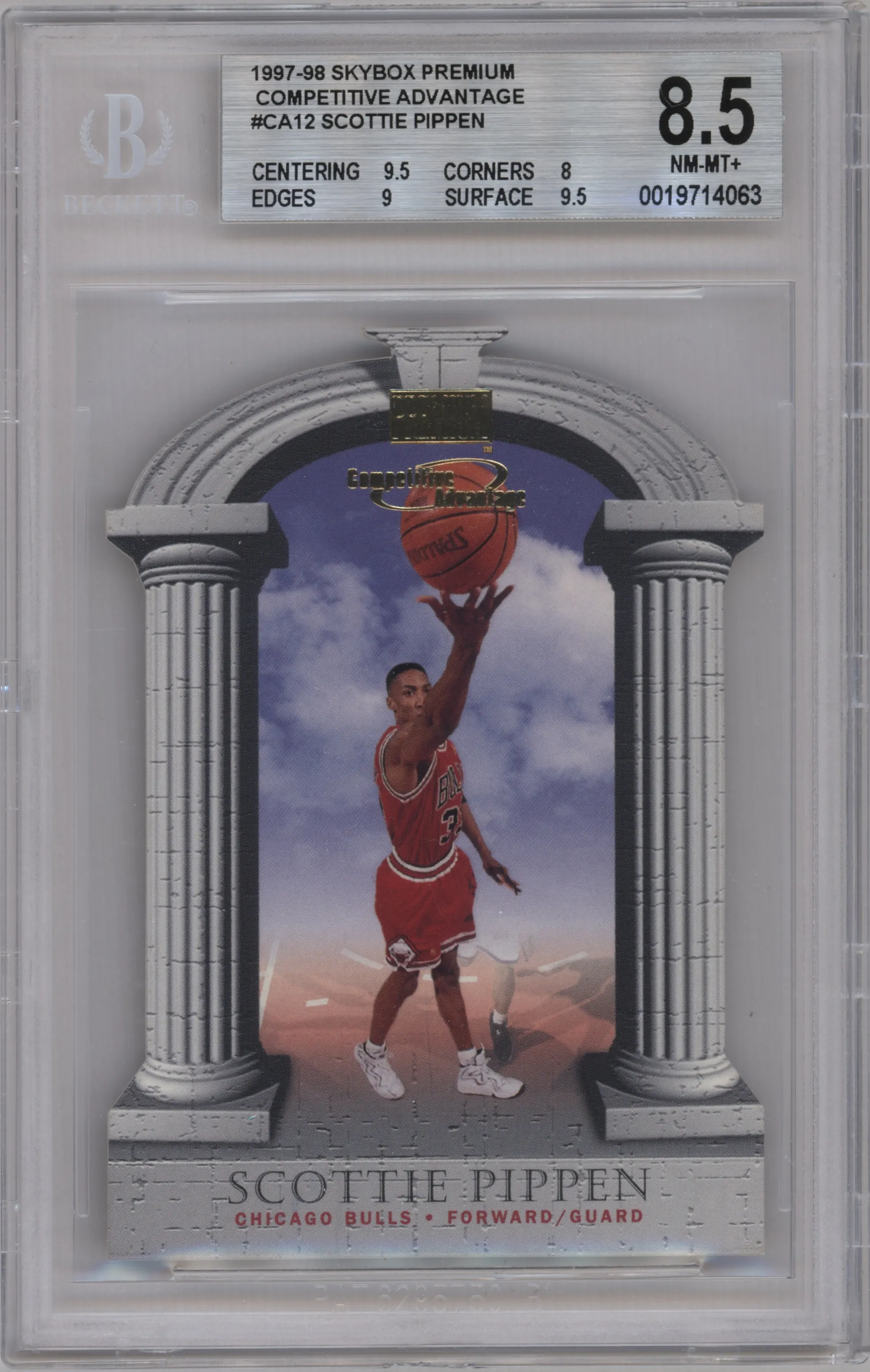 1997 Skybox Premium Competitive Advantage Scottie Pippen #12CA BGS 8.5