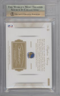 Stephen Curry from the 2015-16 Panini Flawless set graded by Beckett and given an overall grade of 9.5.