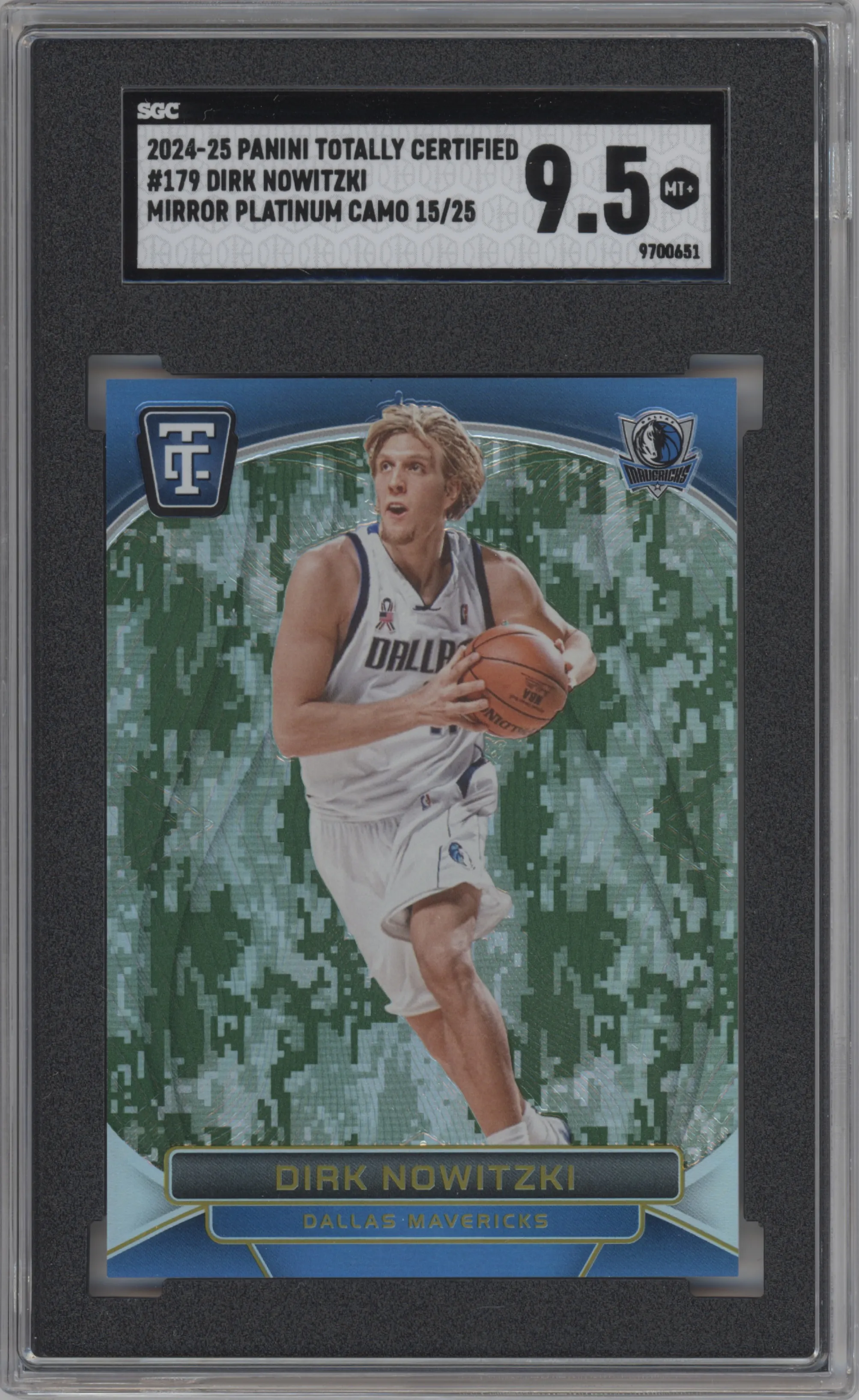2024 Panini Totally Certified Dirk Nowitzki Mirror Camo Platinum #179 SGC 9.5