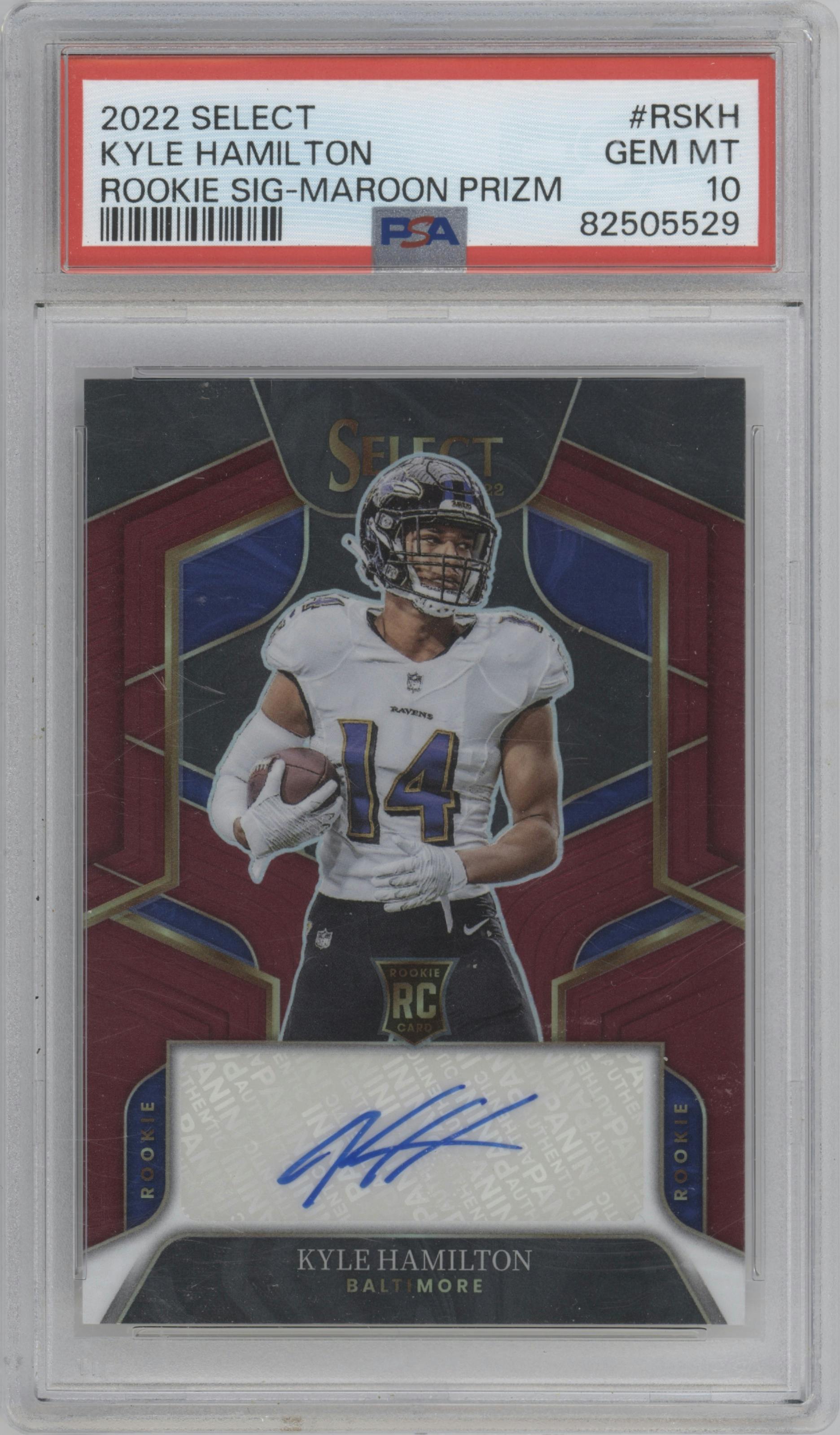 Kyle Hamilton from the 2022 Panini Select set featuring a Maroon Prizm parallel graded by PSA and given an overall grade of 10.