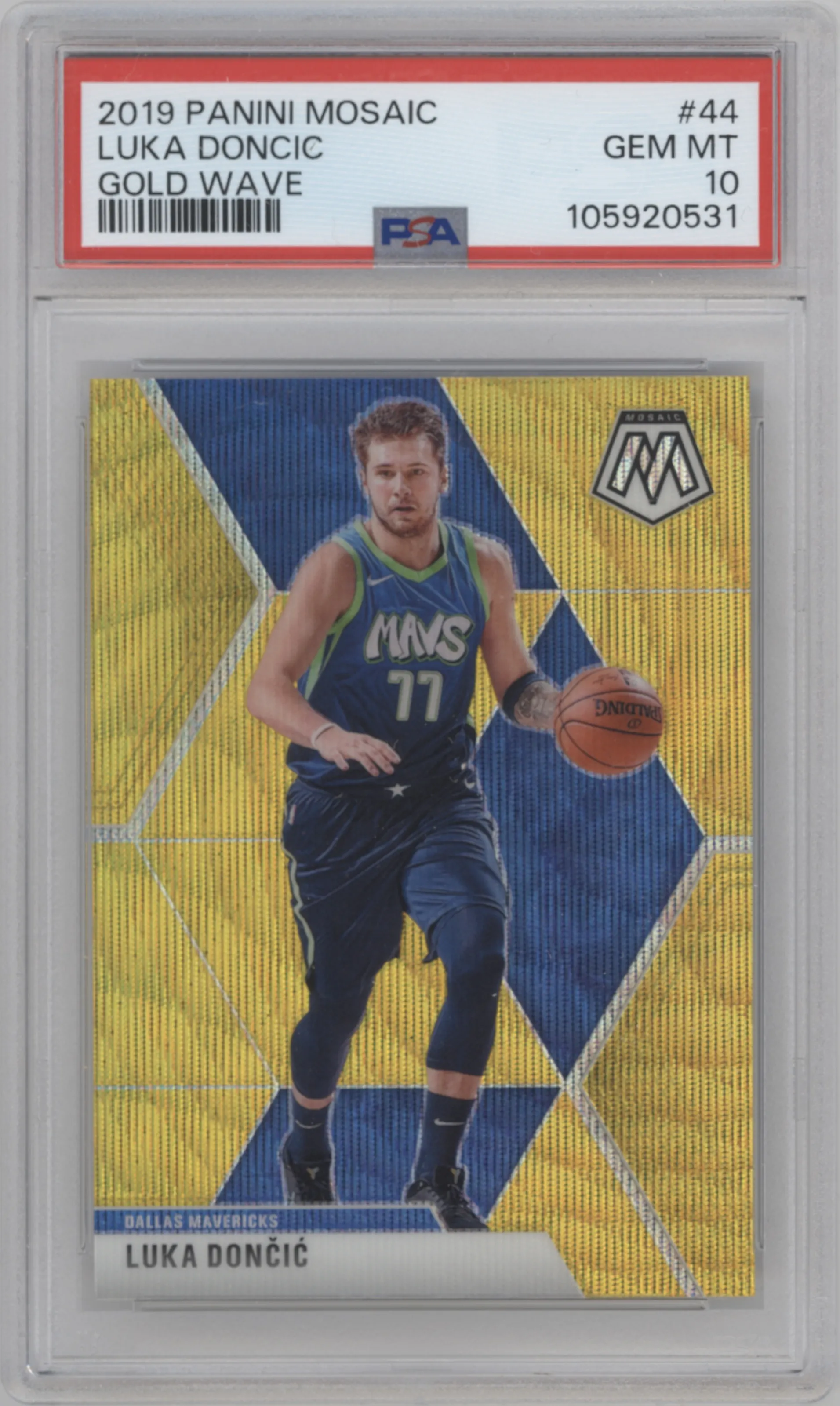 2019 Panini Mosaic Luka Doncic Gold Wave #44 PSA 10