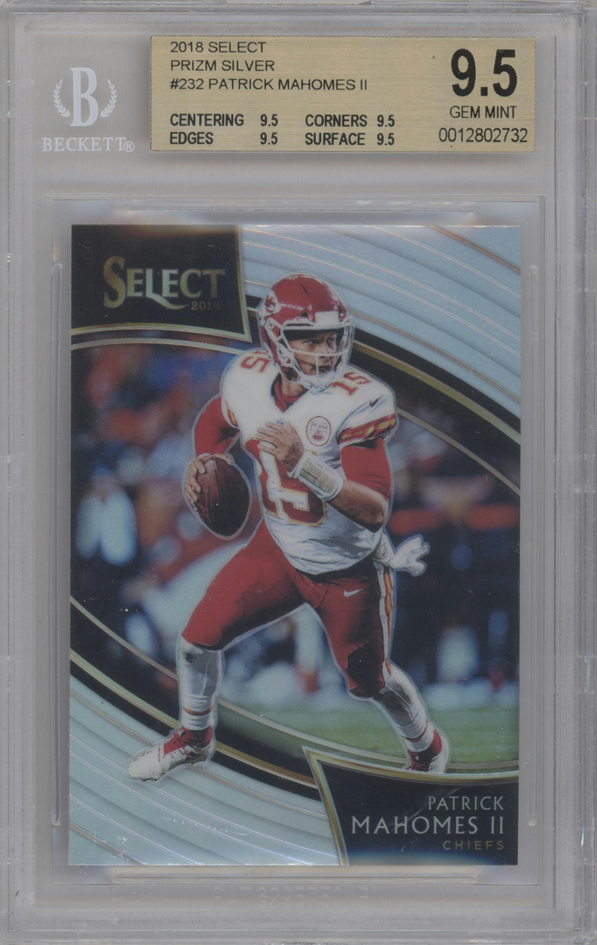 Patrick Mahomes II from the 2018 Panini Select set featuring a Silver Prizm parallel graded by Beckett and given an overall grade of 9.5.